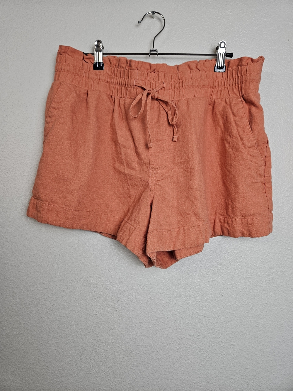 a new day Paperbag High Waist Drawstring Shorts Large